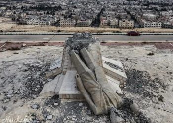 صورة لحطام تمثال الأسد تفوز بجائزة في مهرجان كولغا