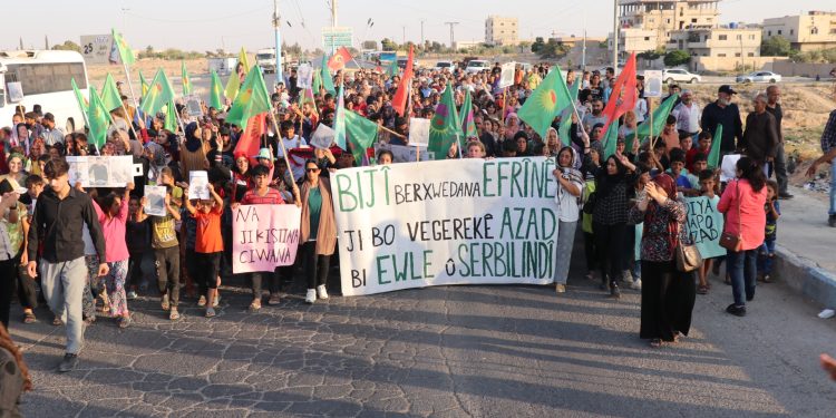 الطبقة: تنديد بجريمة قتل الطفل مصطفى شيخو في عفرين