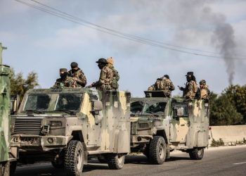 الشيخ… سلطة الظل بصلاحيات غير محددة