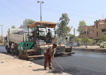 بمقدار 33,300 متر مكعب تزفيت شوارع قامشلو بالمجبول الأسفلتي