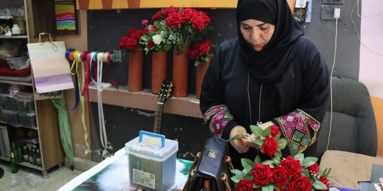 فاطمة العبيد.. رحلة نجاح في عالم الحرف اليدوية