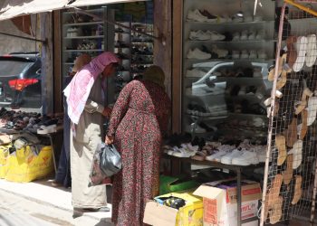 تفاوت وارتفاع في أسعار السلع بكوباني.. والأهالي يطالبون بوضعِ حدّ لاحتكار التجار