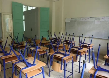 طلبة الإعدادية والثانوية ينتظرون تقديم امتحاناتهم