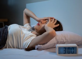 كثرة النوم قد تكون خطراً على الدماغ.. دراسة توضح