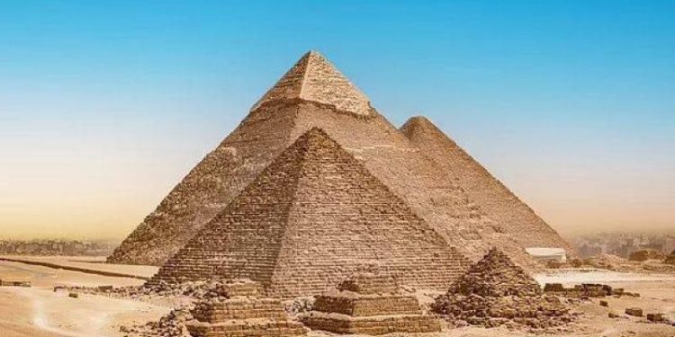 “مدينة خفية جديدة” تحت الأهرامات بعد جدل علمي كبير