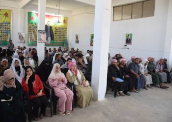 لشرح آخر المستجدات السياسية اجتماع جماهيري لحزب الاتحاد الديمقراطي في الشدادي