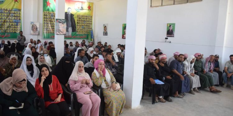 لشرح آخر المستجدات السياسية اجتماع جماهيري لحزب الاتحاد الديمقراطي في الشدادي