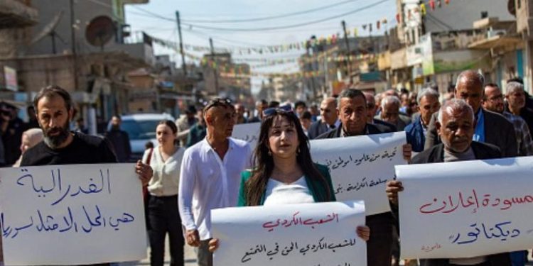 إبراهيم شيخو: كتابة دستور شامل ينهي الصراعات ويفتح باب الديمقراطية