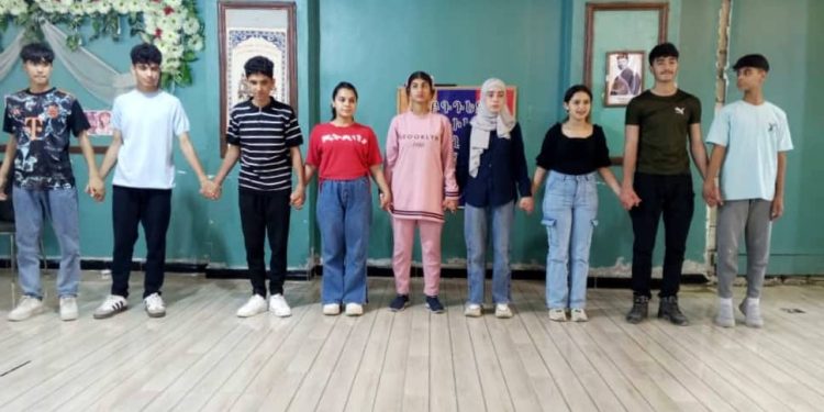 الأرمن.. روحٌ ثقافية تجسّد التاريخ والهوية بالرقص والموسيقا