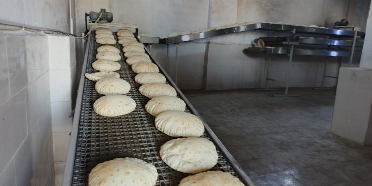 تعاونيات الرقة تفتتح أول فرن تعاوني في السلحبية