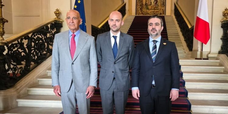 بعد أحداث السويداء… دمشق تستحصل رصيداً من باريس