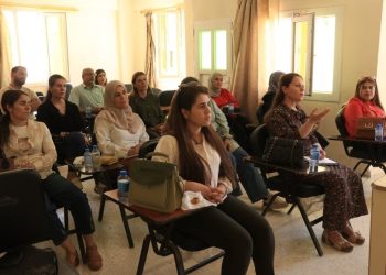 العاملون في الإدارة الذاتية بكوباني يتابعون تعليمهم الجامعي