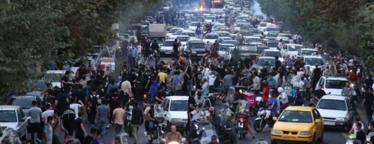 تنظيمات بروجهلات كردستان تحذّر من ازدياد الانتهاكات في إيران