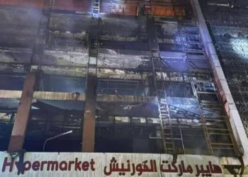 فاجعة تهزُّ العراق مجدداً.. وفاة أكثر من 60 شخصاً جراء حريق بمركز تجاري
