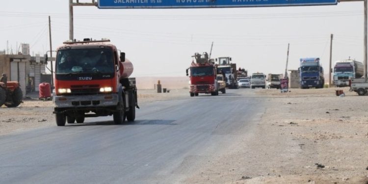 فرق الإطفاء.. تحديات ومخاطر أثناء تلبية نداء “الساحل السوري”