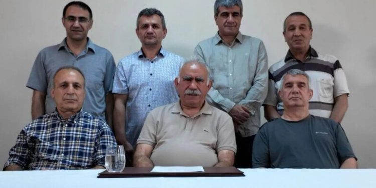قراءة في رسائل القائد عبد الله أوجلان حول المبادرة السلمية… “مانفيستو النصر”