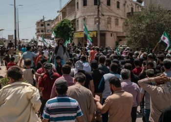 محلل سياسي: على السوريين تقرير مصيرهم بأنفسهم