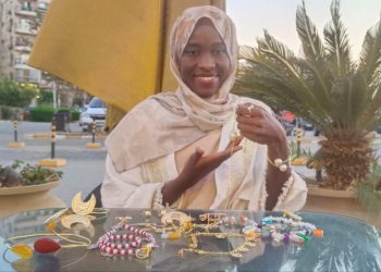 من النزاع إلى الإبداع… رحلة لاجئة سودانية في بناء مشروع يدوي عابر للحدود