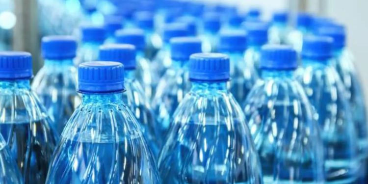 دراسة حديثة: جزئيات بلاستيكية ترتبط بآلاف الوفيات الناجمة عن أمراض القلب