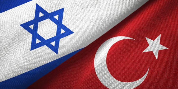 إسرائيل وتركيا والجيش السوري.. صراع النفوذ وإعادة تشكيل المنطقة