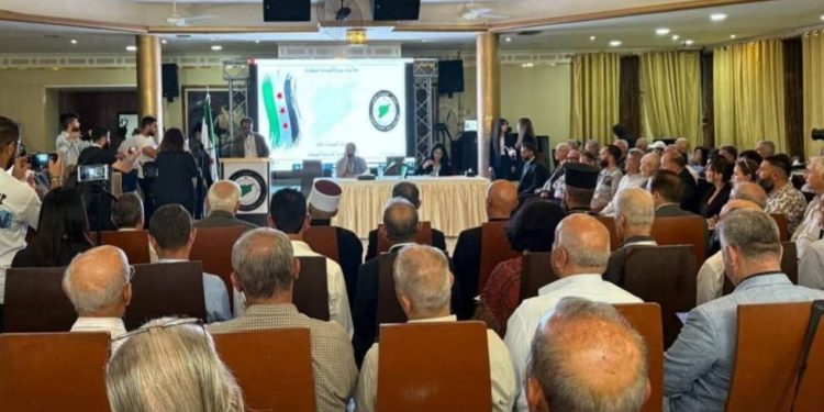 أيهم صقر: نحن جزء من سوريا وعلى الحكومة الانتقالية فك الحصار وإيقاف المجازر
