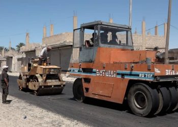 استجابةً لمطالب الأهالي.. مشاريع تزفيت شاملة لتحسين ربط القرى السبع