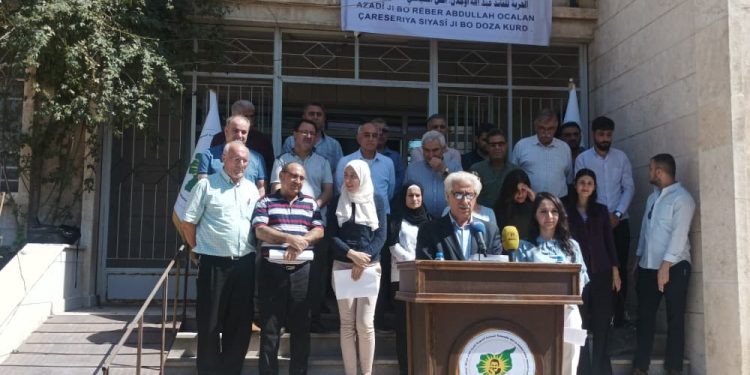 أكثر من 800 شخصية ترغب اللقاء بالقائد عبد الله أوجلان