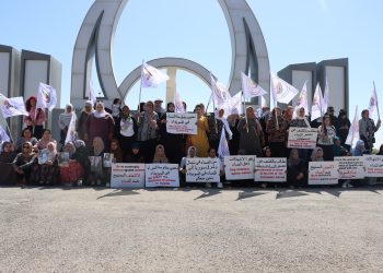 وقفة احتجاجية في الطبقة.. نضال نسائي موحّد من شنكال إلى السويداء