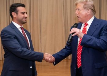 عضو في الكونغرس الأميركي يُشيد بجهود “قسد”