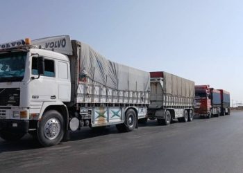 قافلة مساعدات شمال وشرق سوريا تتجه إلى السويداء عبر دمشق