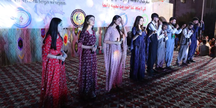 “عفرين” على مسرح الطبقة… هوية تقاوم التهجير