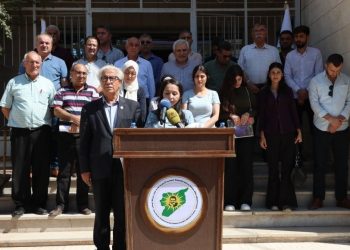 سياسيون سوريون: حملة “التواقيع” تأكيد دعم السلام وحرية القائد عبد الله أوجلان الجسدية
