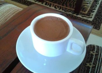 القهوة والترطيب.. هل تُعتبر من احتياجات الجسم اليوميّة من الماء؟