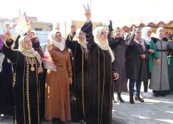 إداريات في مقاطعة دير الزور: وعينا وتنظيمنا سلاحان في مواجهة محاولات تقويض دورنا