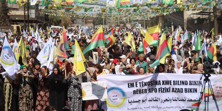أهالي قامشلو والمدن التابعة لها: لا سلام من دون حرية القائد عبد الله أوجلان
