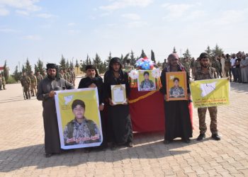 جثمان الشهيد عماد الحسن يوارى الثرى في مزار الشهداء بالشدادي