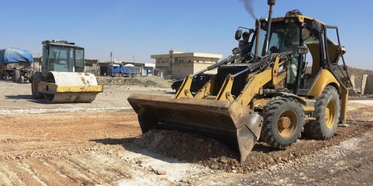 مشاريع خدمية قيد التنفيذ وأخرى بانتظار الاستكمال في عين عيسى
