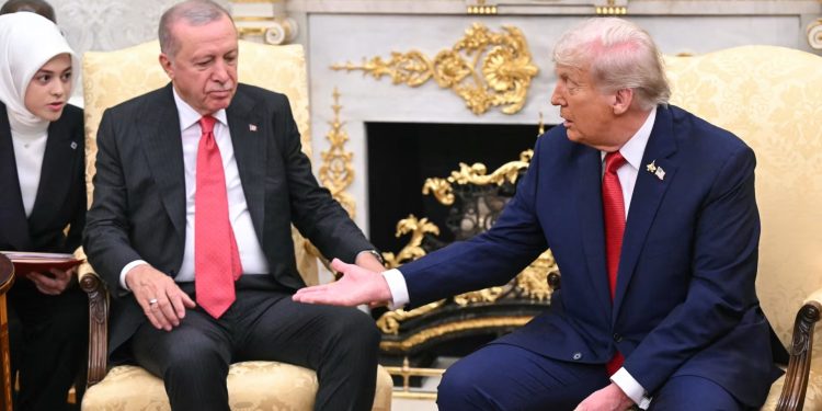 لقاء البيت الأبيض هل يطوي أردوغان صفحة الاستقلالية؟