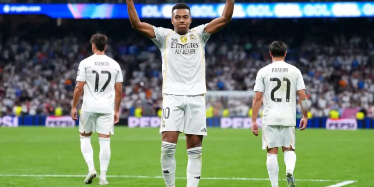 بسلاح مبابي.. ريال مدريد يفسد مغامرة مارسيليا في ليلة درامية