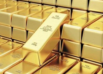 الذهب يتجاوز عتبة 3800 دولار للمرة الأولى