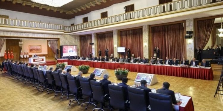 سياسي: نجاح عملية السلام مرتبط بالحوار مع القائد عبد الله أوجلان وتحقيق حريته الجسدية