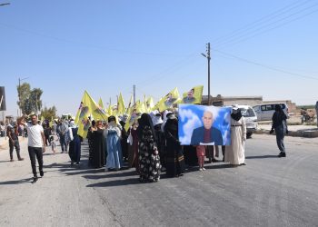 في اليوم العالمي للسلام.. أهالي الحسكة يطالبون بتحقيق الحرية الجسدية للقائد عبد الله أوجلان