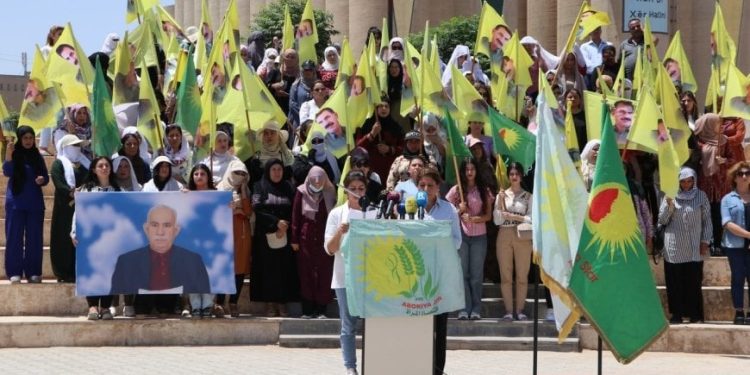 حقوقيون: مقاومة وإرادة القائد عبد الله أوجلان أفشلت المؤامرة الدولية