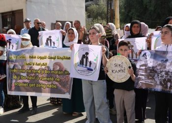 في الذكرى السادسة للاحتلال.. مهجرات كري سبي وسري كانيه يطالبْنَ بالعودة الآمنة لديارهن
