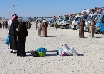تسيير الرحلة الثالثة للنازحين بمخيم المحمودلي وأمل جديد للعودة