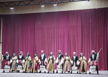 تعزيز الثقافة والفن بين المقاطعات عبر فعالية بالطبقة