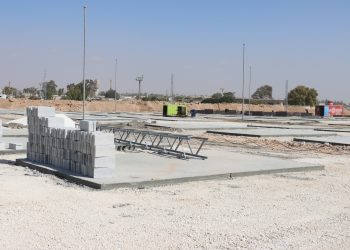 الطبقة تنشئ مخيماً لإخلاء المهجرين من المدارس واستئناف التعليم