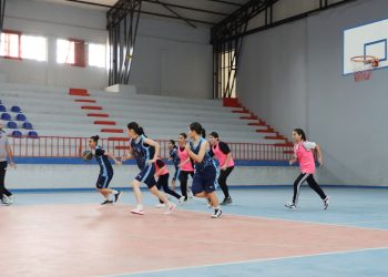 القلعة البيضاء وراين إلى نهائي بطولة الواعدات في مقاطعة الجزيرة