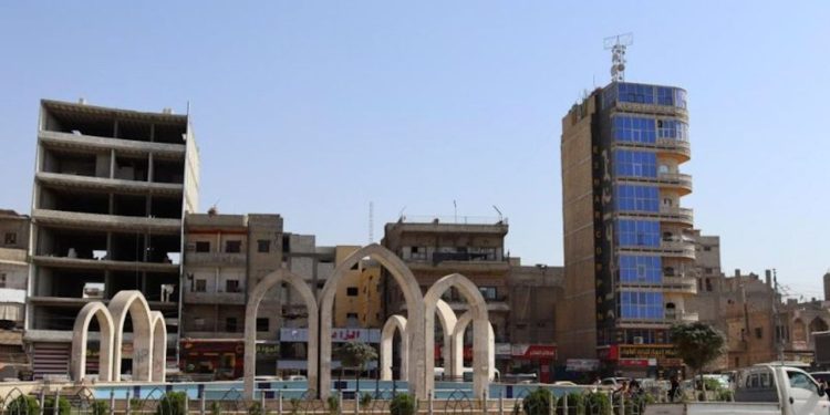 في الذكرى الثامنة لتحرير الرقة… وجع الفقد لا يندمل ووصايا الشهداء تنير الدرب