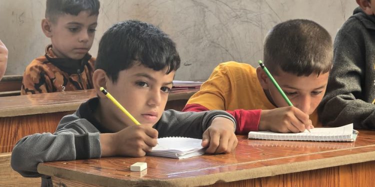 أطفال خارج نطاق التعليم في دير الزور والجهود الحثيثة لاستعادتهم  
